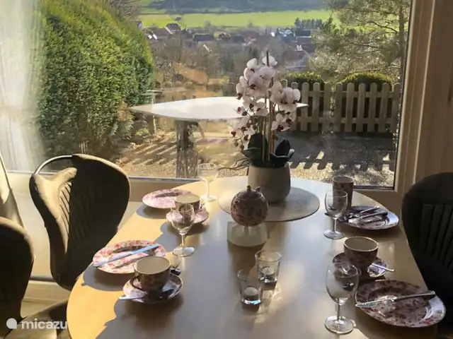 Location de Vacances Allemagne, Sauerland, Lichtenau-Husen, maison de vacances - Ferienhaus C6 im Europa Feriendorf Table du petit déjeuner avec vue