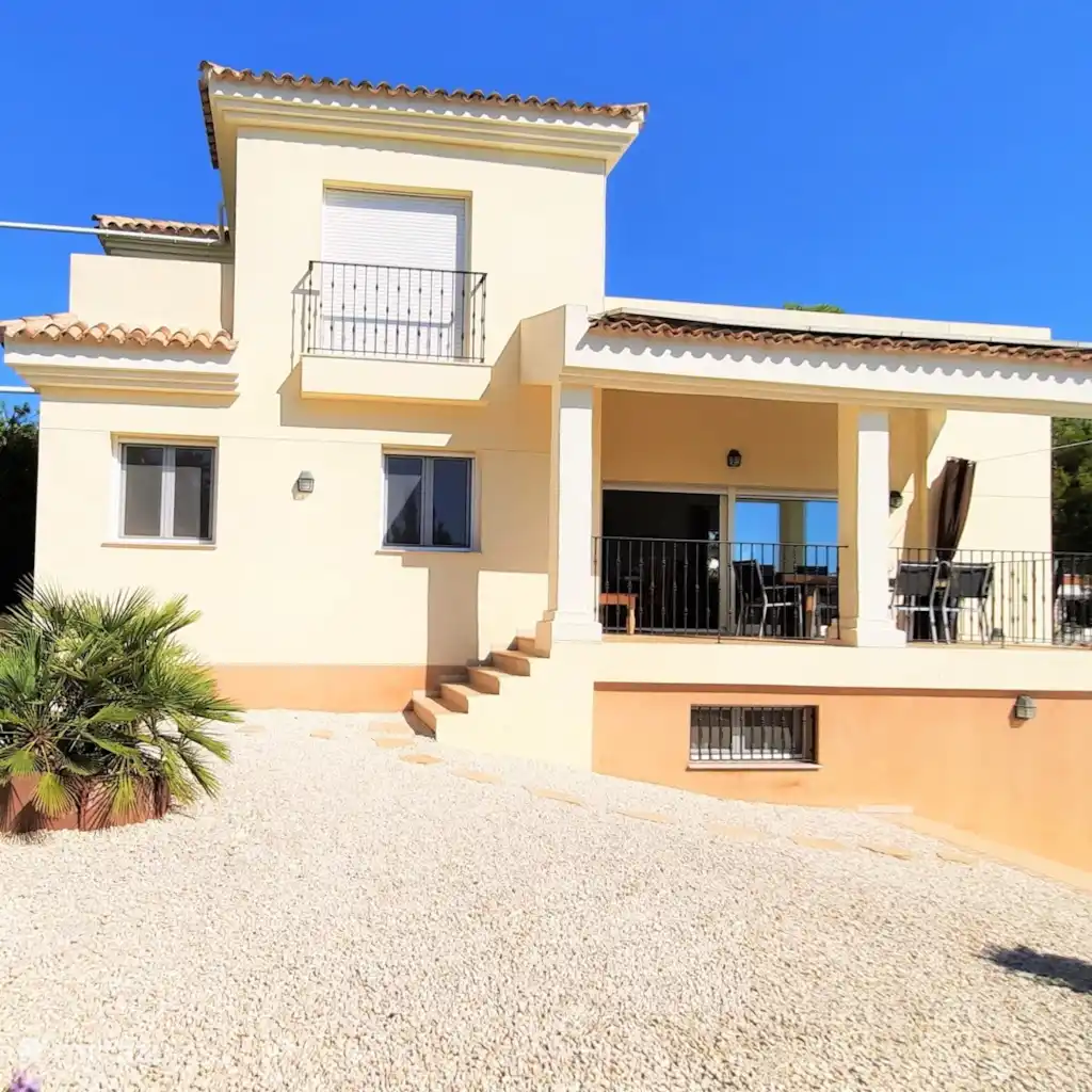 Villa Nova in Moraira met zeezicht