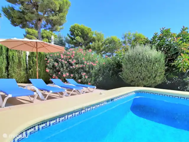 Villa Nova à Moraira  | Espagne, Costa Blanca, Moraira - villa Beaucoup de verdure dans le magnifique jardin de Villa Nova