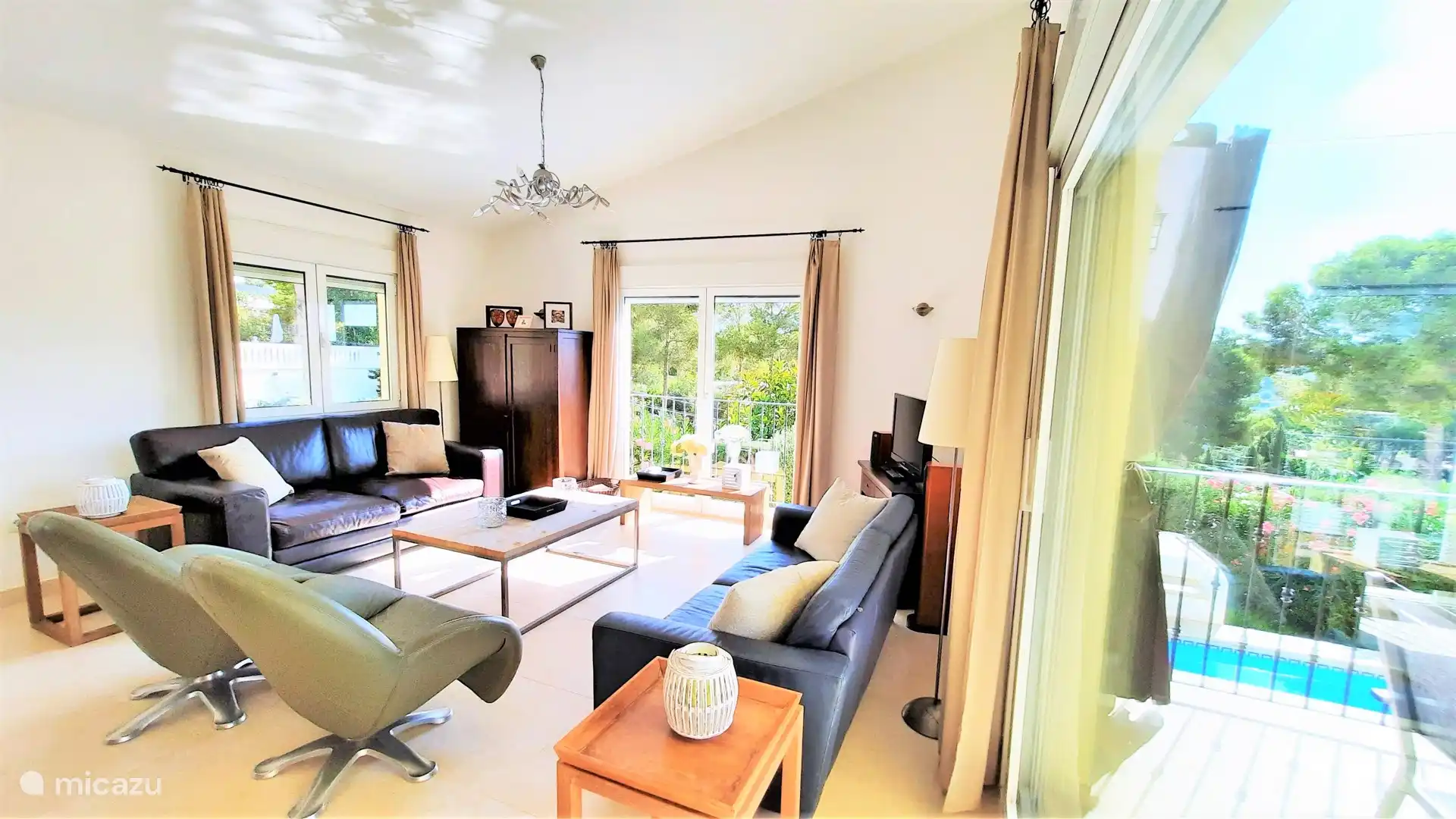 Living room sitting area