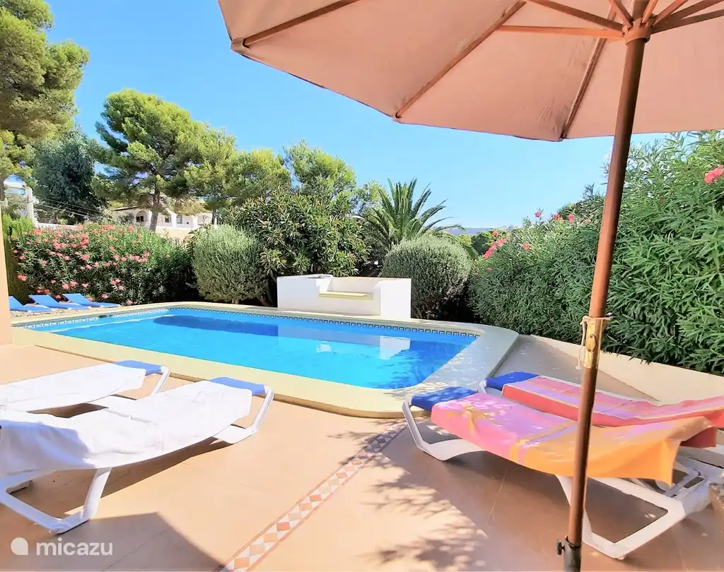 Villa Nova in Moraira met zeezicht