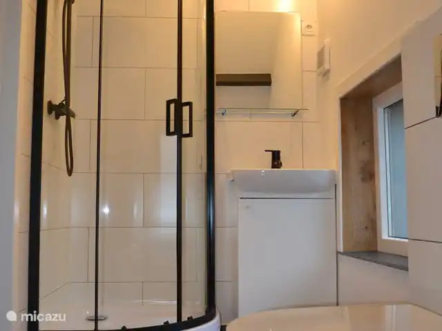 Chateau Brûlant huren in België, Ardennen, Somme-Leuze - vakantiehuis Ensuite badkamertje boven