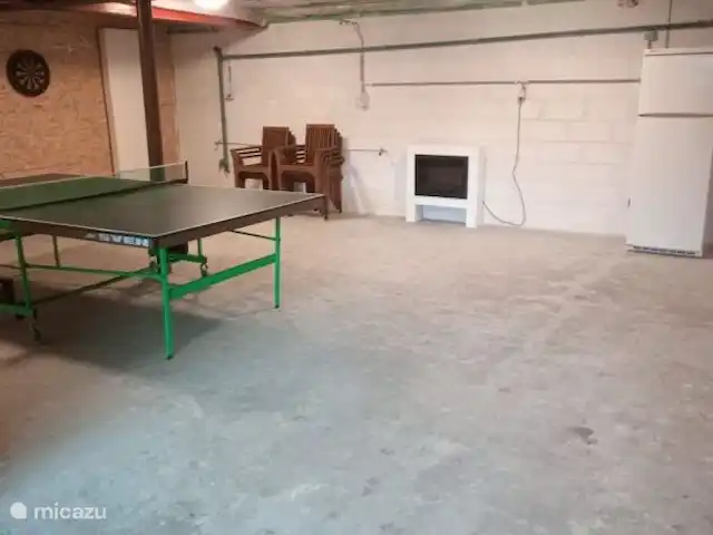 Chateau Brûlant huren in België, Ardennen, Somme-Leuze - vakantiehuis Garage / Berging