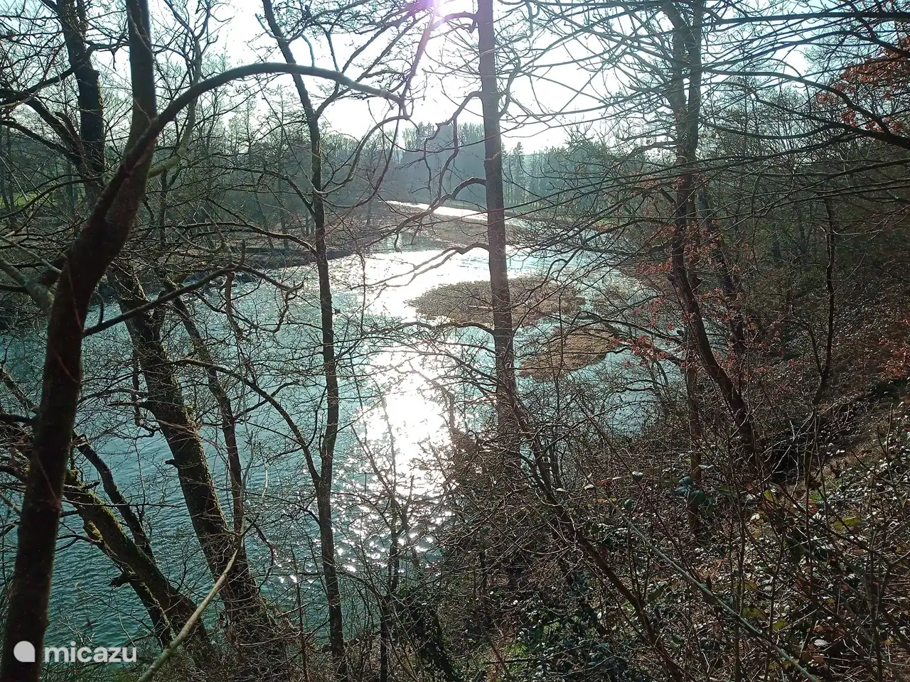 Ansehen bei einem Spaziergang in der Nachbarschaft. Ourthe