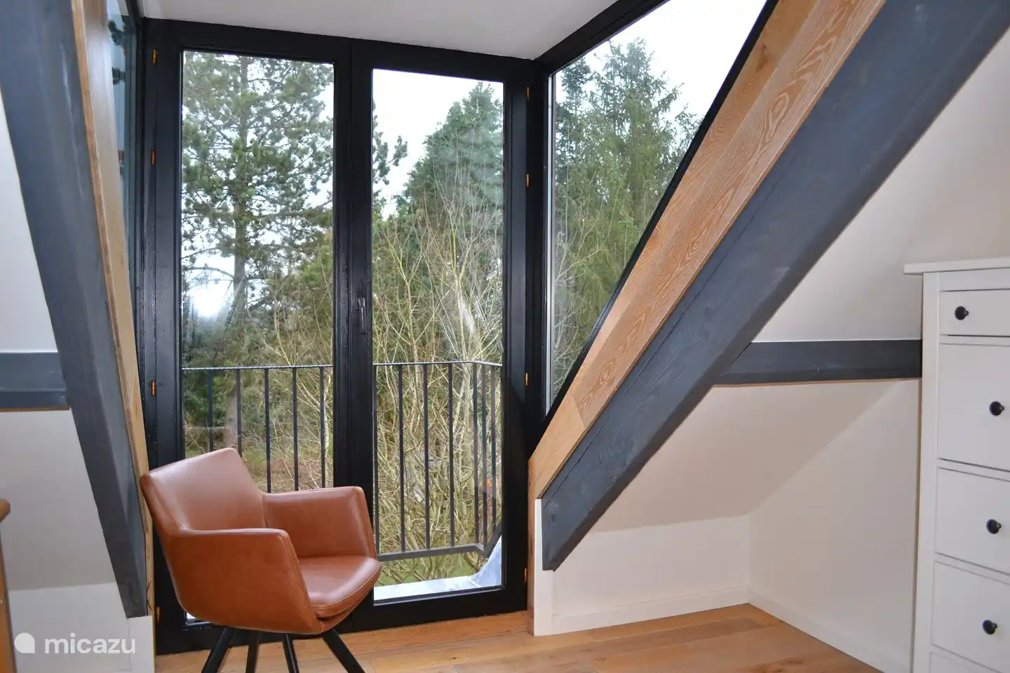 Schlafzimmer im Obergeschoss anzeigen