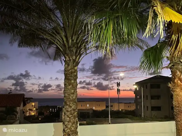 Apartamento con vista al mar en Curazao, Curazao Centro, Piscadera - apartamento Se puede disfrutar de la puesta de sol desde el patio.