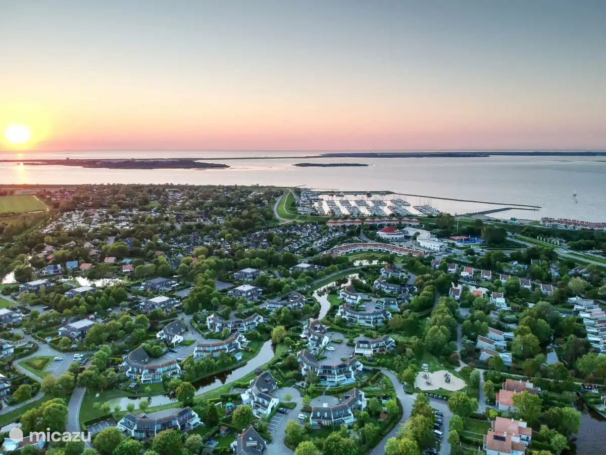 Port Greve est situé directement sur le magnifique Grevelingenmeer.
Il y a de nombreuses aires de jeux, des animations et une piscine couverte avec toboggan.