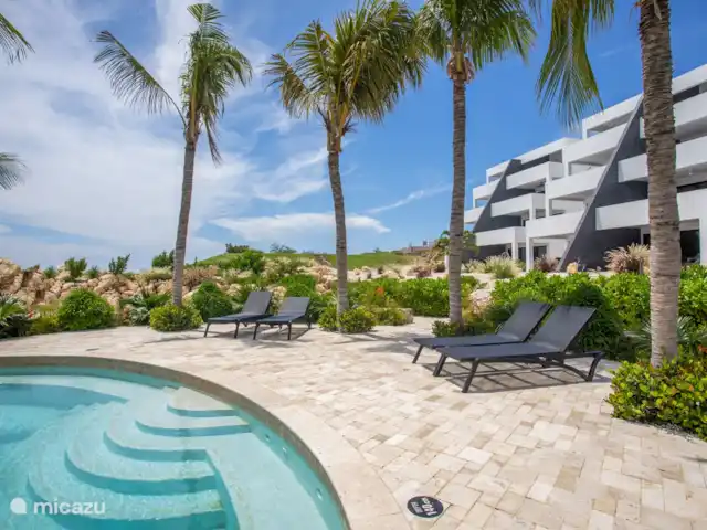 Le récif Curaçao 19 | Curaçao, Curaçao-Centre, Blue Bay - appartement Piscine avec transats confortables