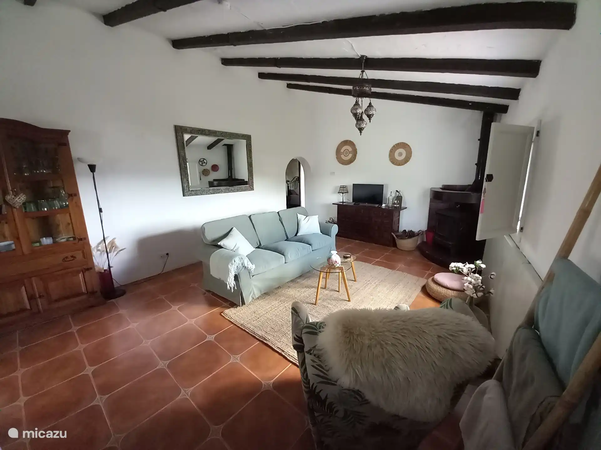 Gemütliches, geräumiges Wohnzimmer.