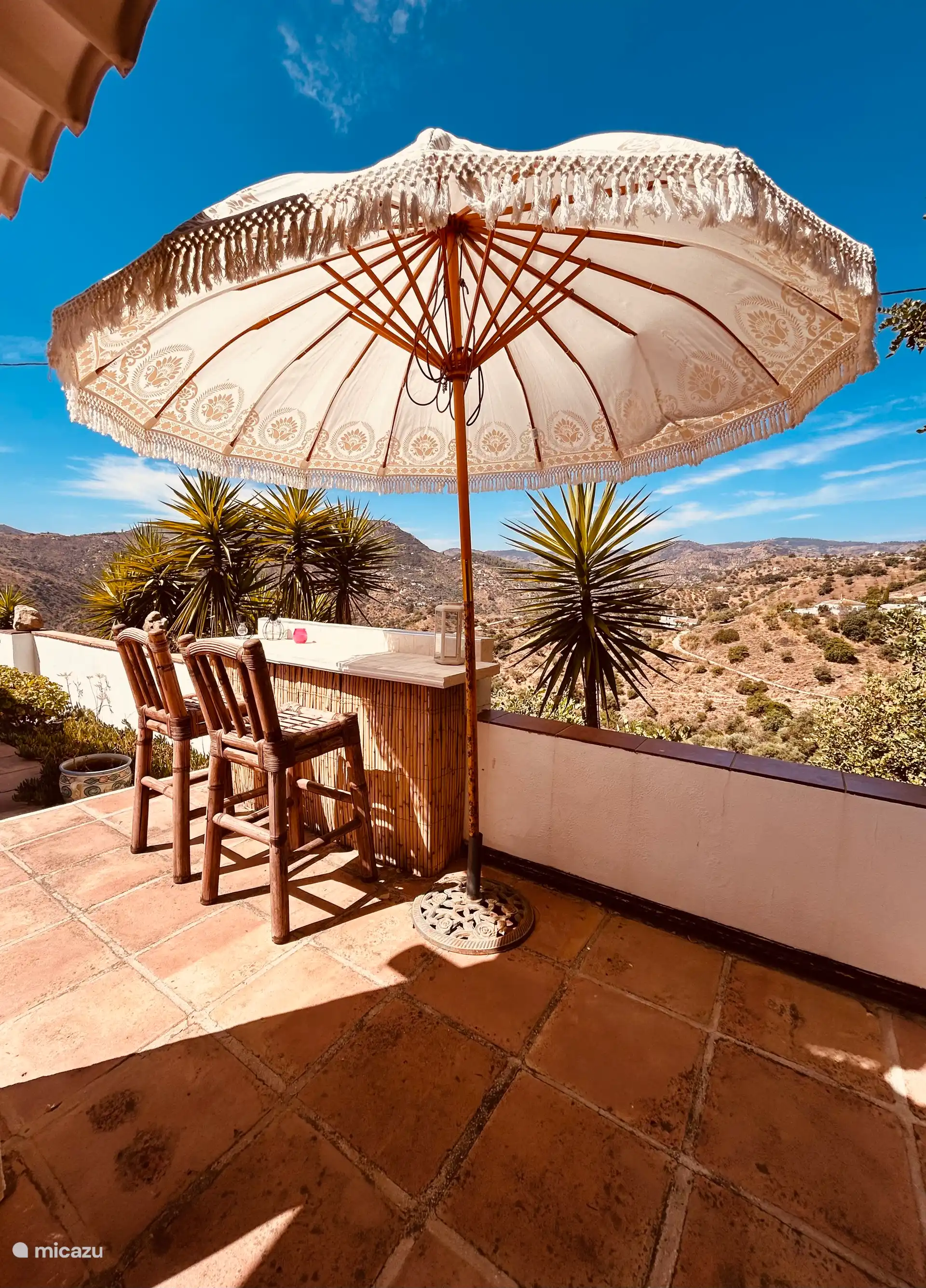 Buitenbar met geweldig uitzicht.