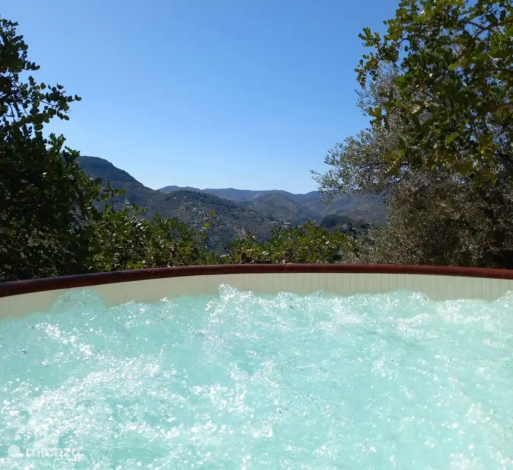 Blick aus dem Whirlpool.