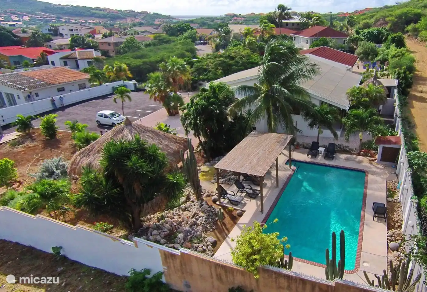 Secure private parking with electric gate