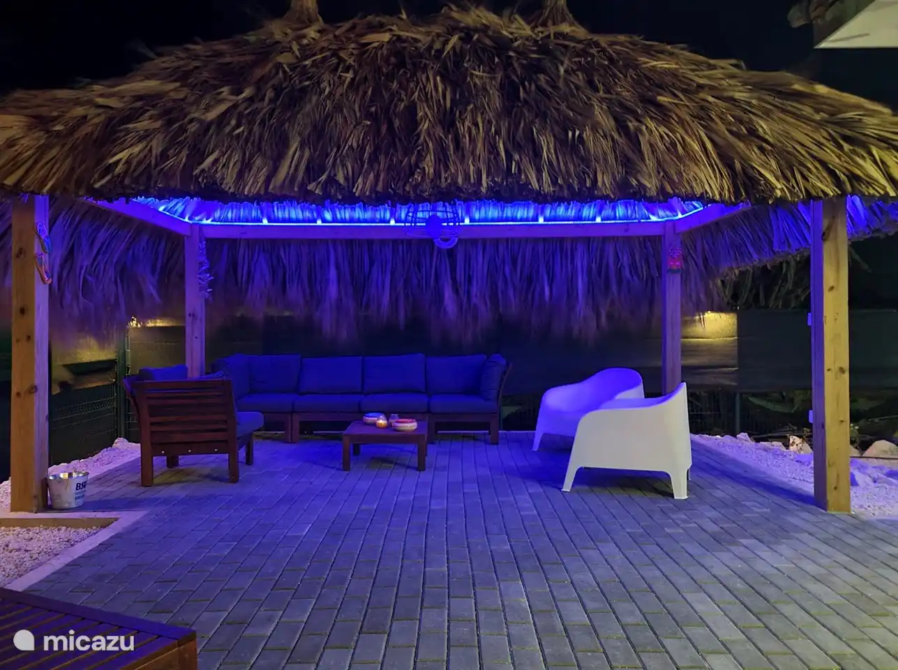 Palapa de noche