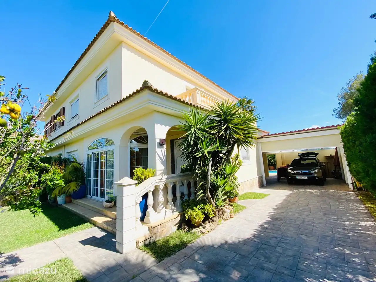 Rent Villa with Pool Playa de Muro in Alcúdia, Majorca. Micazu