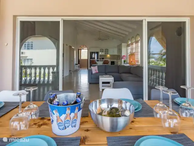 Way2Cool appartement Ocean Resort | Curaçao, Banda Ariba (est), Mambo Beach - penthouse Du porche vers le salon