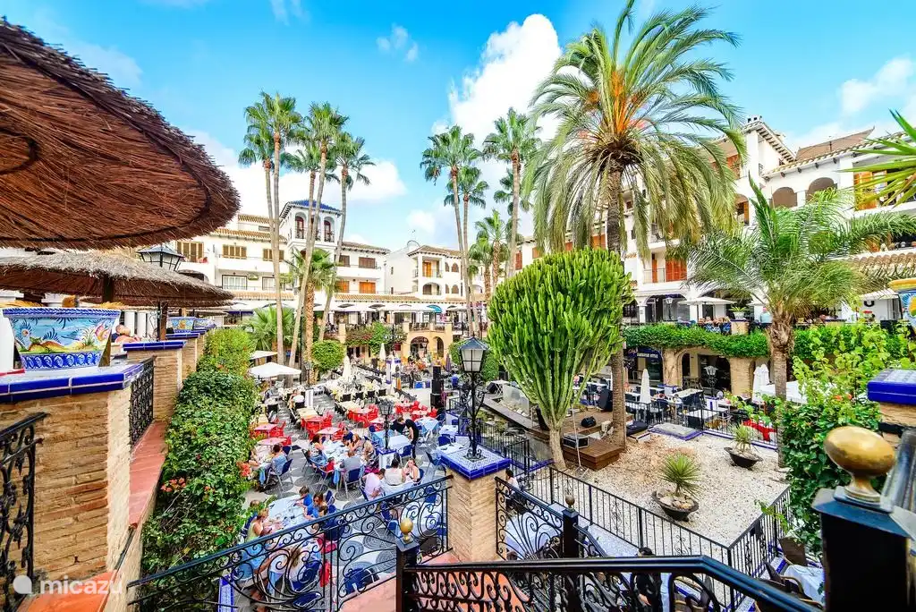 Paradise Blue Villamartin Golfplatz mieten Sie bei Micazu Micazu