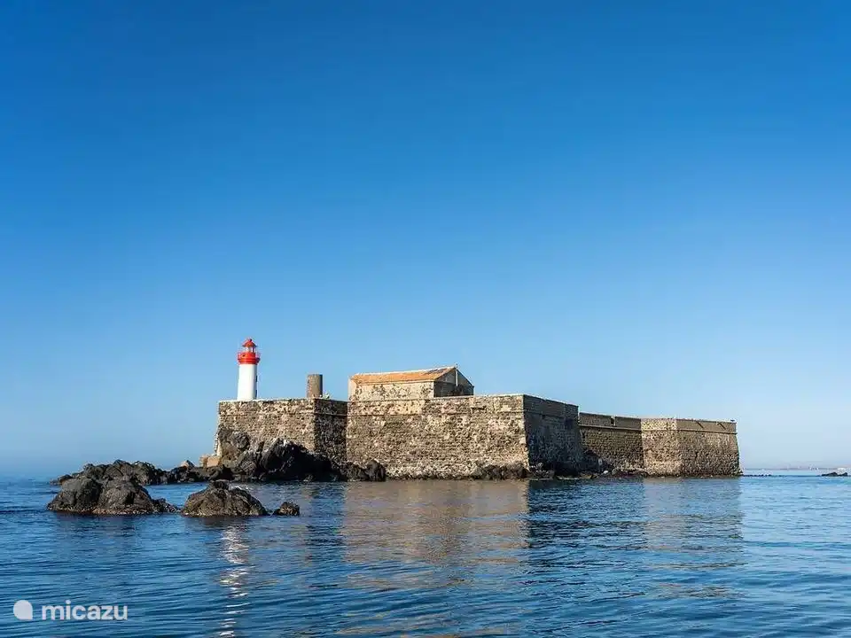 Historisches Wahrzeichen auf See