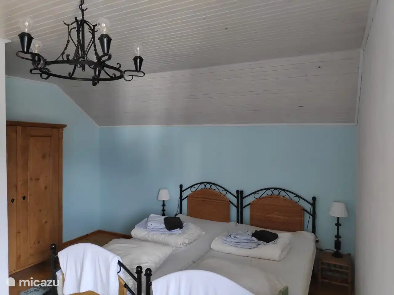 Schlafzimmer Komarca