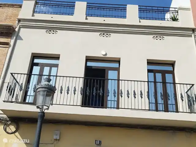 Tres Reinas Valencia - Reina 3 huren in Spanje, Valencia, Valencia (stad) - appartement Balkon Reina 3 met uitzicht naar strand en zee.