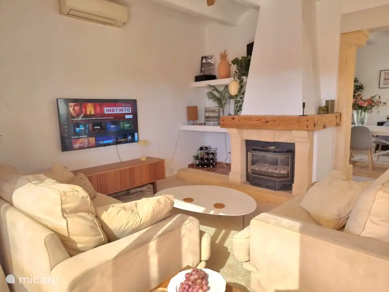 Détendez-vous avec une télévision à écran plat ou de la musique