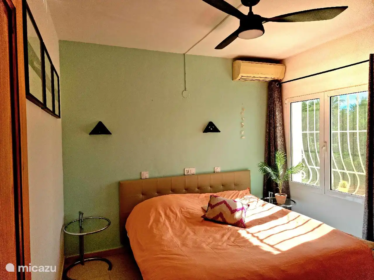 Chambre d'hôtes (1) : chambre 2 personnes. Les lits peuvent être séparés les uns des autres.