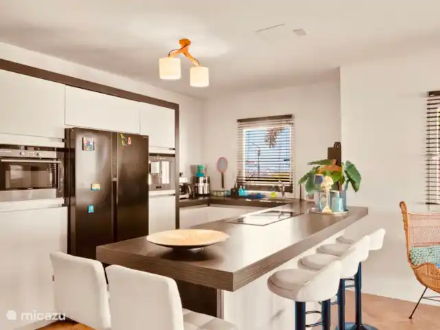 Appartement Lora Jan Thiel Curaçao | Curaçao, Banda Ariba (est), Jan Thiel - appartement Cuisine avec bar