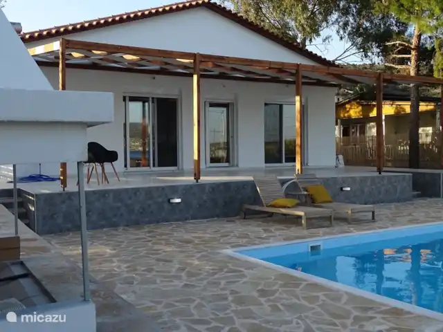 Villa Novina | Grèce, Égine, Salamina - villa La cuisine extérieure et la grande terrasse