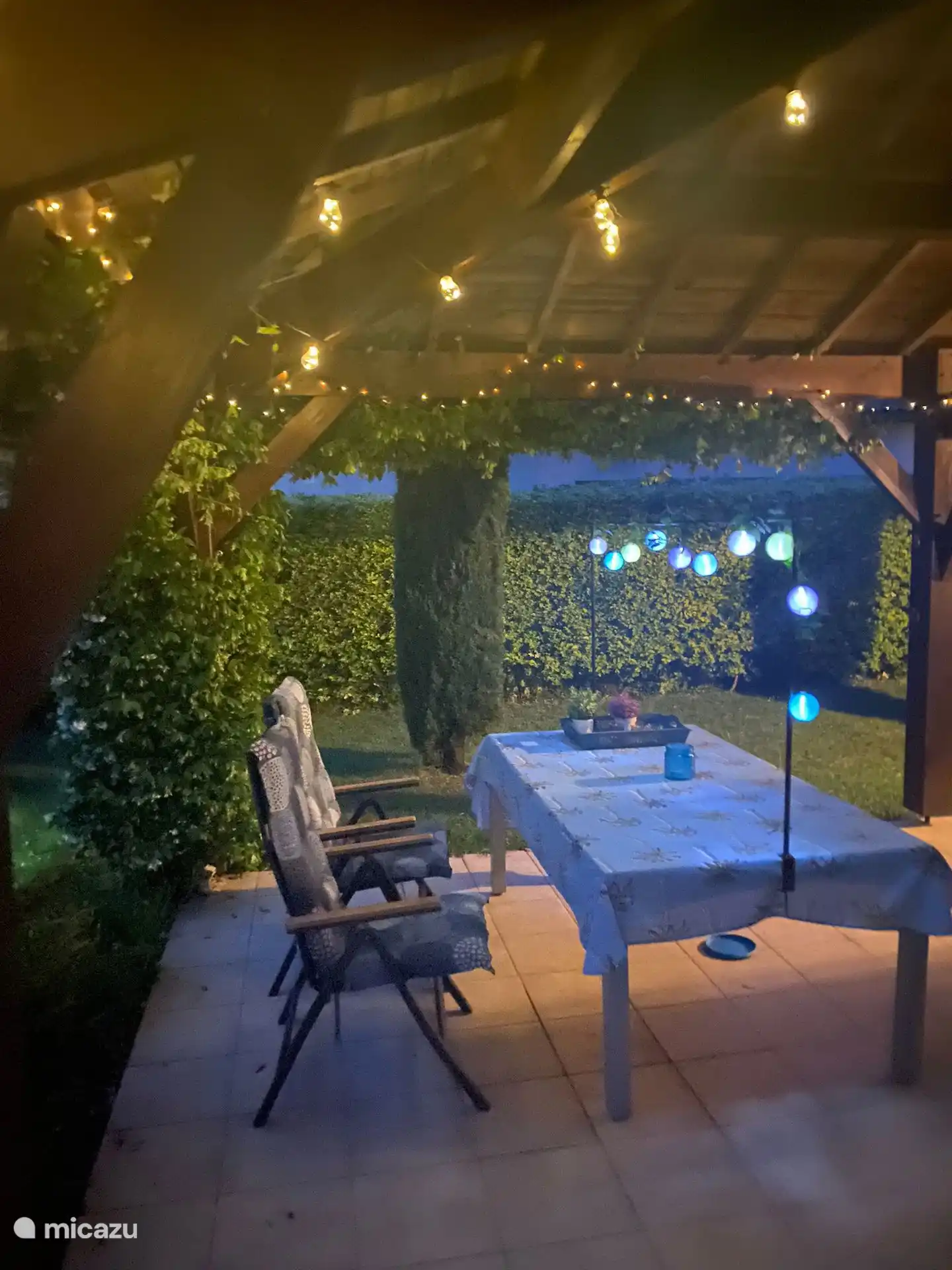 Gezellig s'avonds met de lichtjes aan.