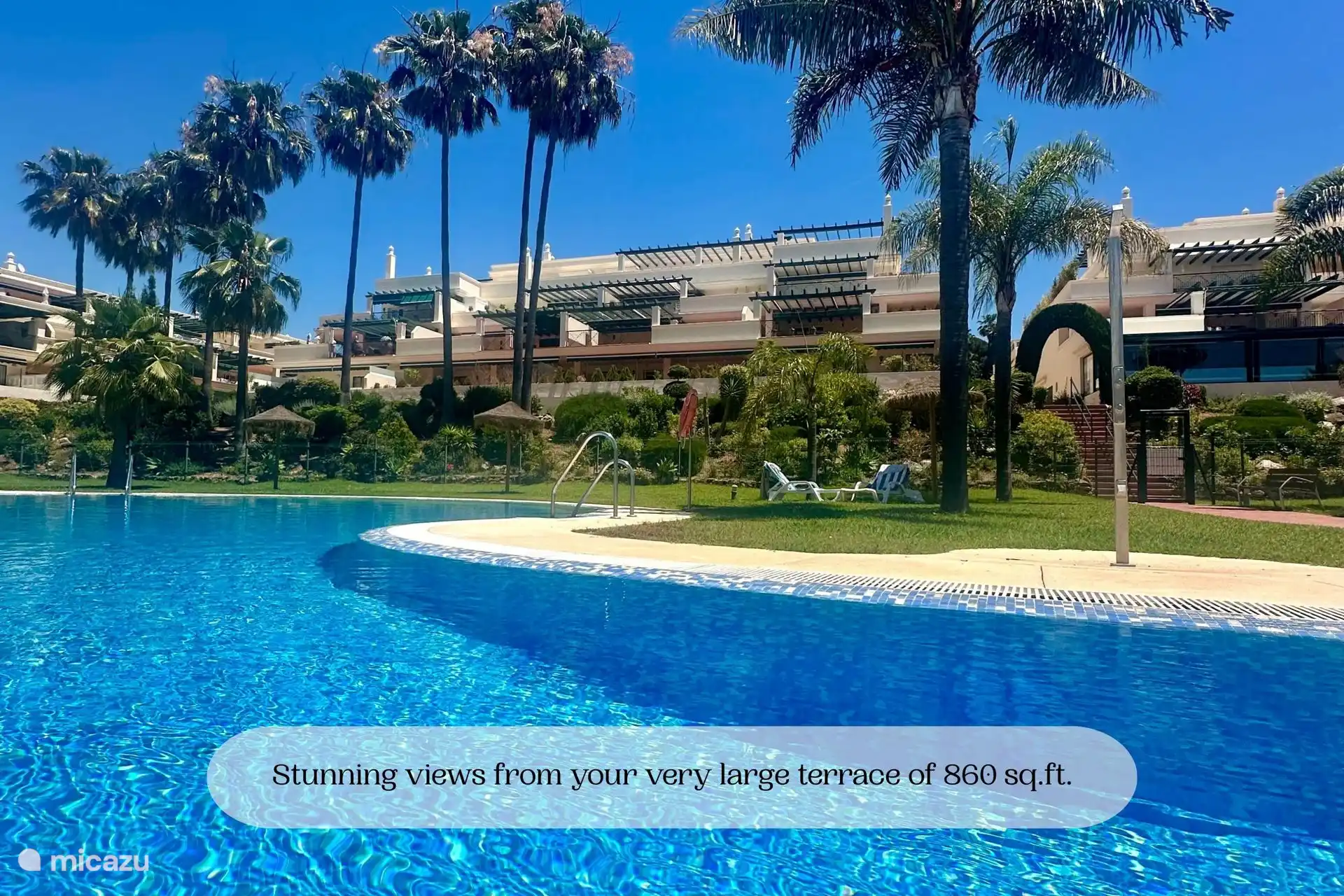 Riesiges Schwimmbecken!