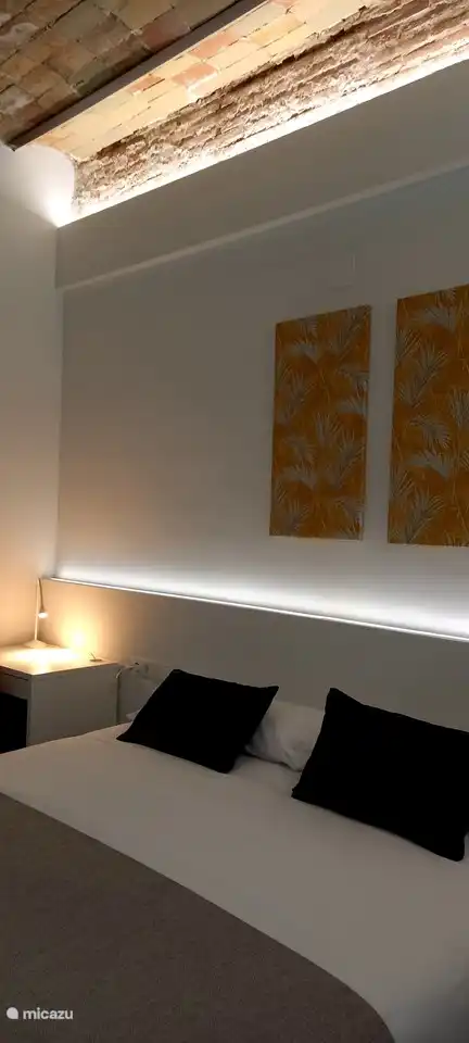 Reina 2 - Tres Reinas Valencia -