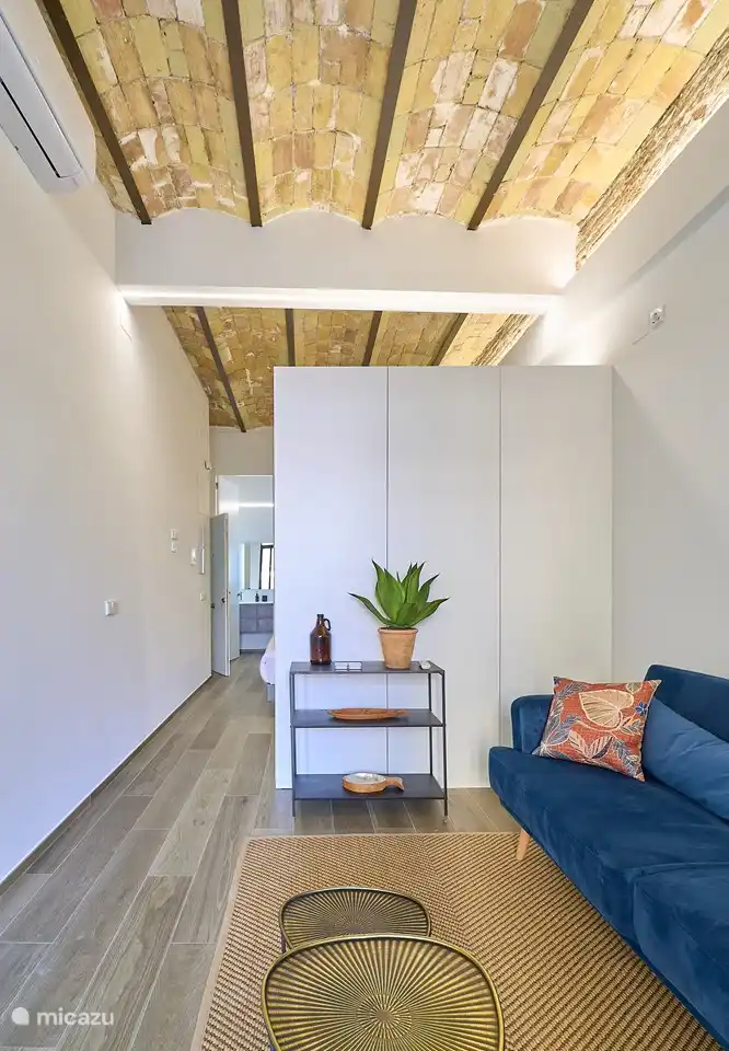 Reina 2 - Tres Reinas Valencia -