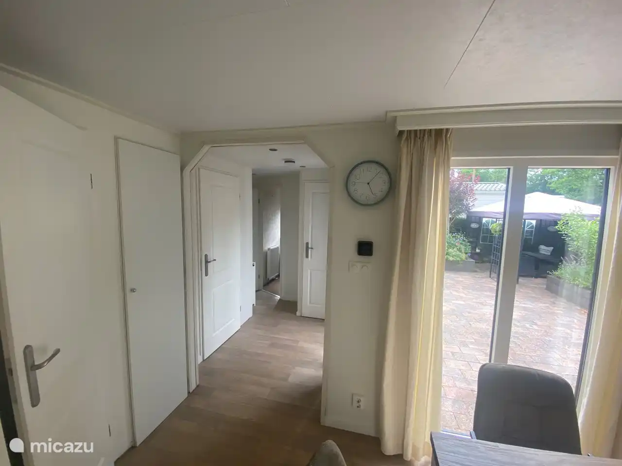 Gehen Sie durch zu kleinen Schlafzimmern