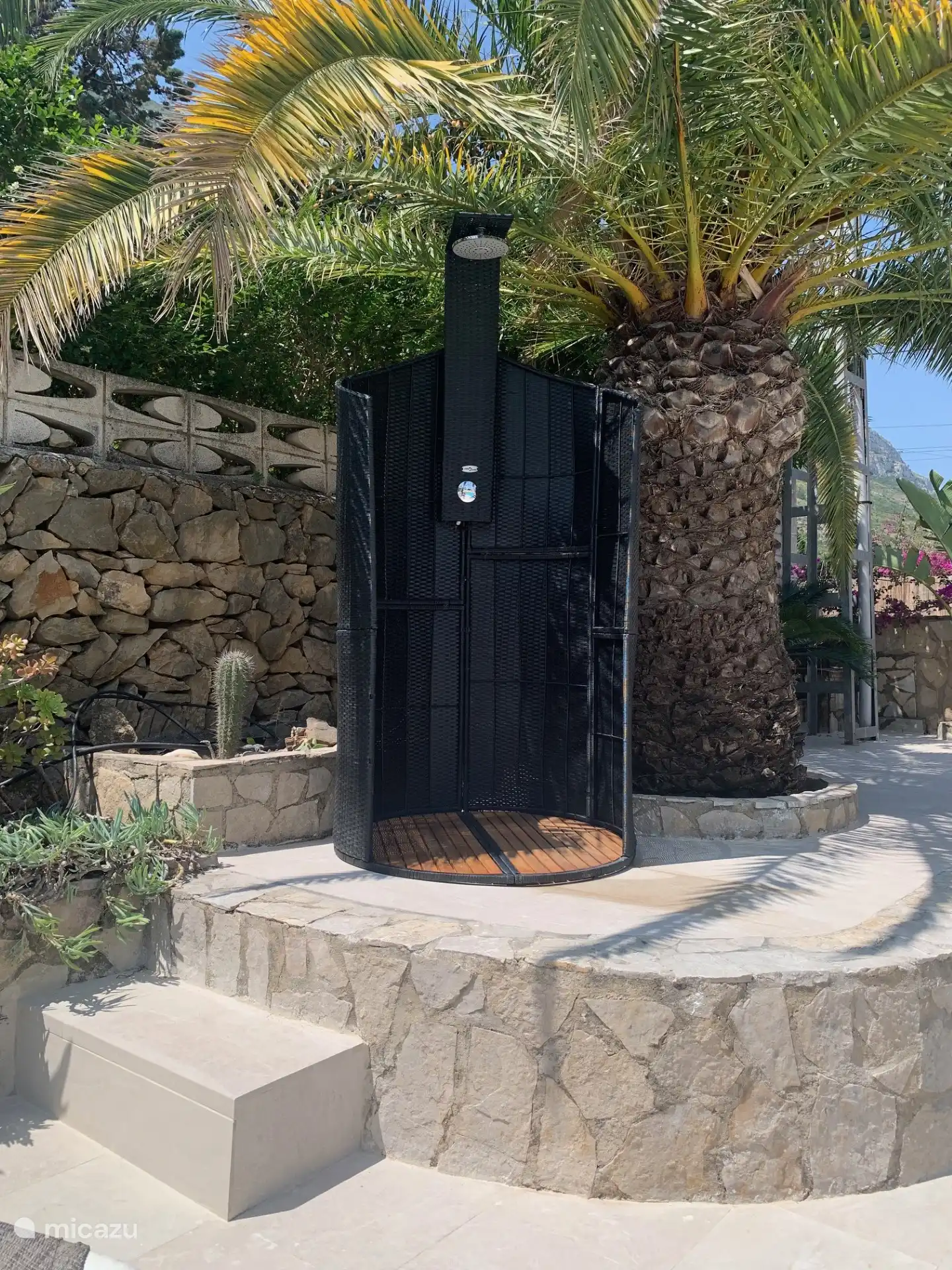 Neue Dusche gerade installiert