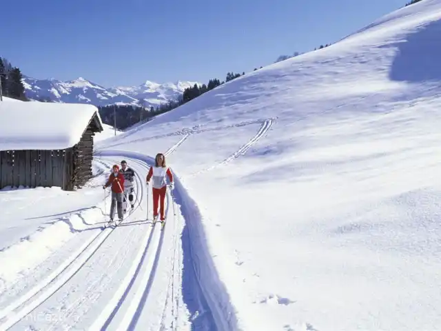 Residencia Brixental Top 7 en Austria, Tirol, Brixen im Thale - apartamento Senderos de campo traviesa