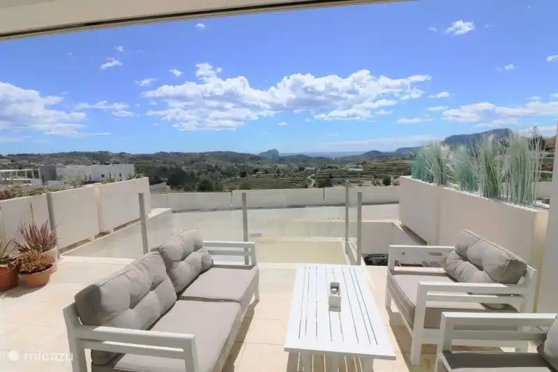 Schöne Terrasse mit schöner Aussicht