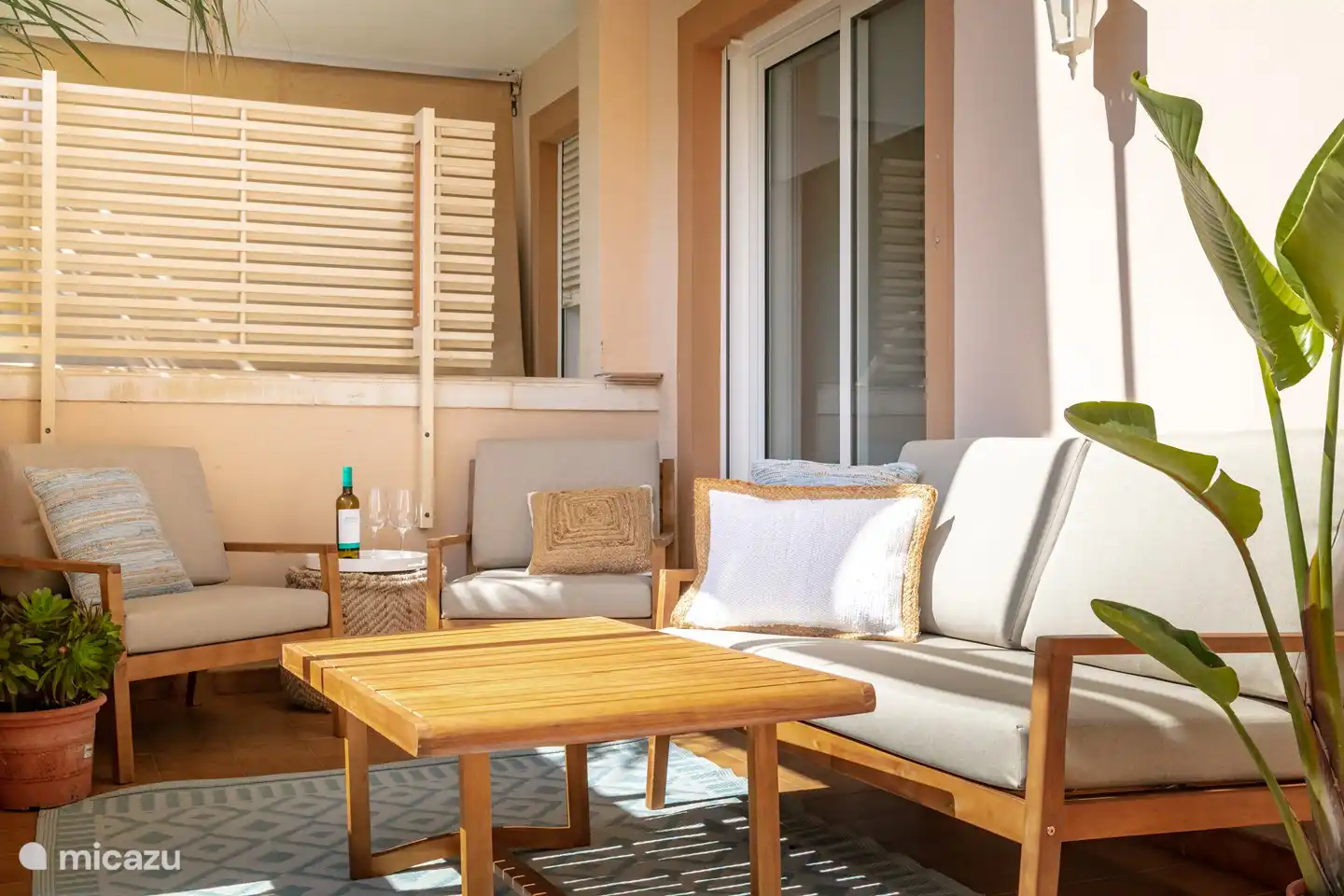 Sala de estar en el balcón