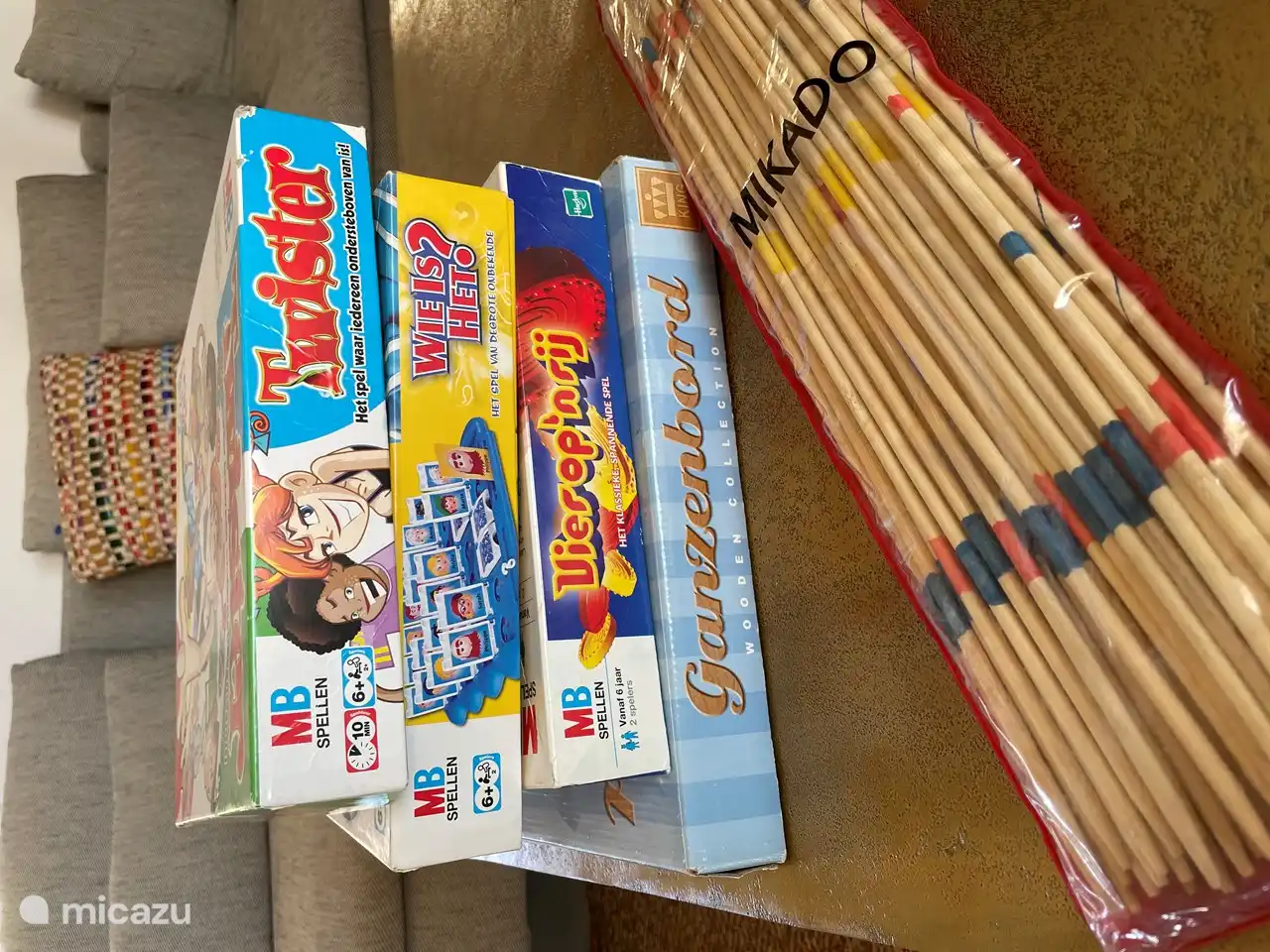 hay algunos juegos en nuestra casa