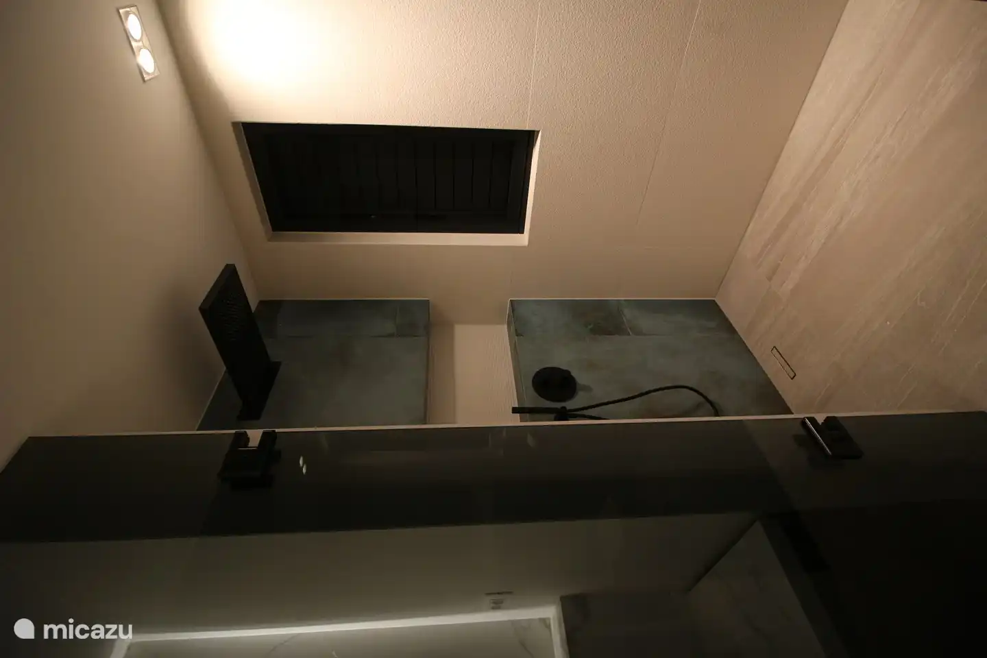 Master-Badezimmer-Dusche