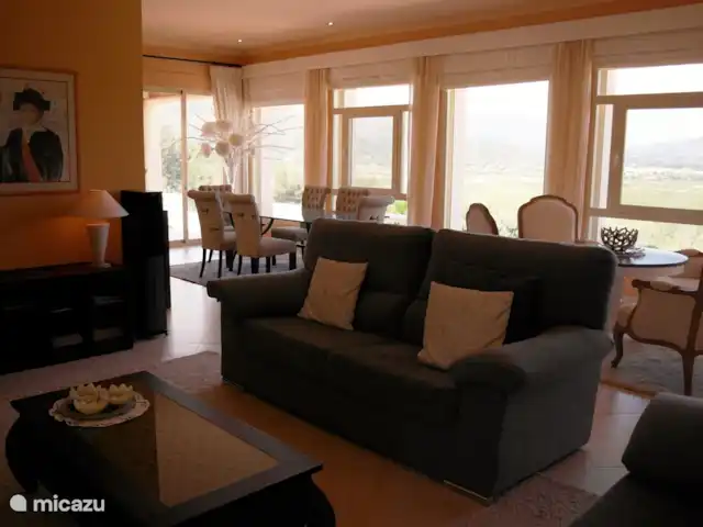 La Golondrina en España, Costa Blanca, Lliber - villa Bonita sala de estar con una bonita vista.