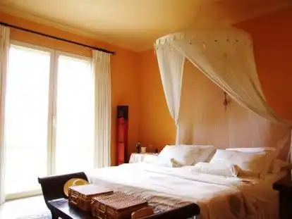 Schlafzimmer mit Badezimmer en-suite