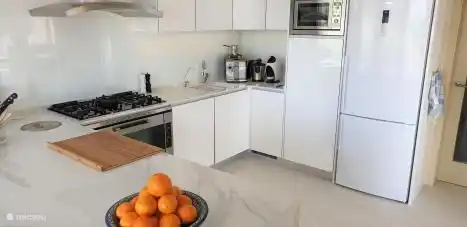 Moderne Küche mit allen Annehmlichkeiten