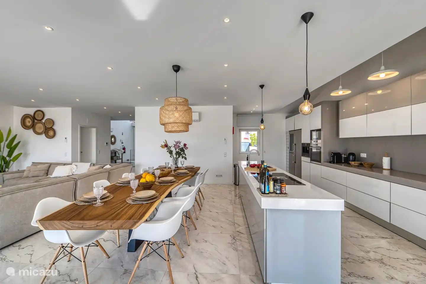 Cocina y sala de estar