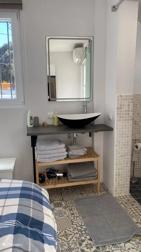 Lavabo dormitorio 1