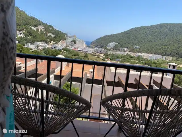 balcony off bedroom 1