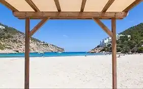 beach Cala Llonga