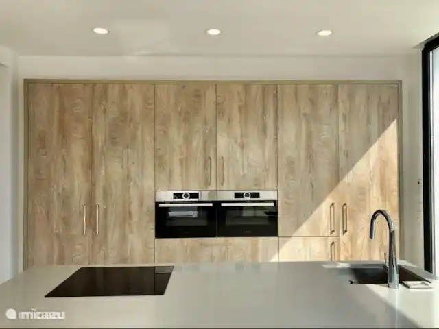 Maison Strelitzia | Espagne, Costa Blanca, Calpe - villa Mur de cuisine avec micro-ondes et four intégrés