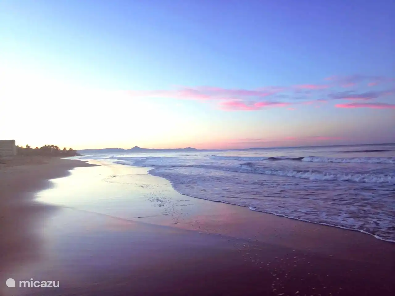 Sonnenuntergang am Strand von Deveses