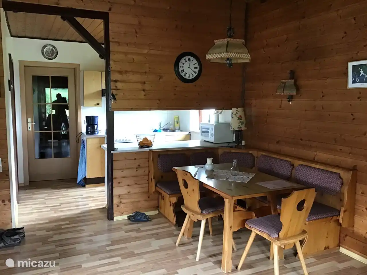 Comedor con cocina abierta