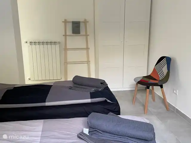 2 - Cinque Terre - Toscane - Lerici | Italie, Ligurie, Lerici - appartement Chambre 4 - 2 lits simples qui peuvent être séparés et réunis