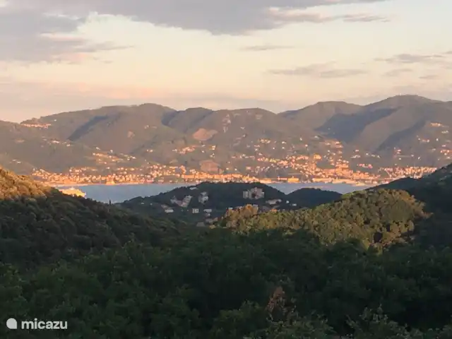 2 - Cinque Terre - Toscane - Lerici | Italie, Ligurie, Lerici - appartement Vue de la maison le matin